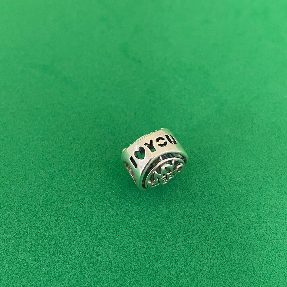 Pandora My Hero Supermom Charm - Picture 4 of 4